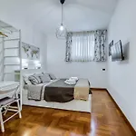 A Casa Di * روما